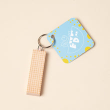 Load image into Gallery viewer, PINK WAFER - BISCUIT KEYRING BY DUNKED
