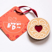 Load image into Gallery viewer, JAMMY DODGER - BISCUIT DECORATION BY DUNKED
